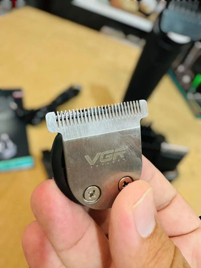 VGR 11 in 1 Multi Grooming Trimmer Kit - Luxury Choice