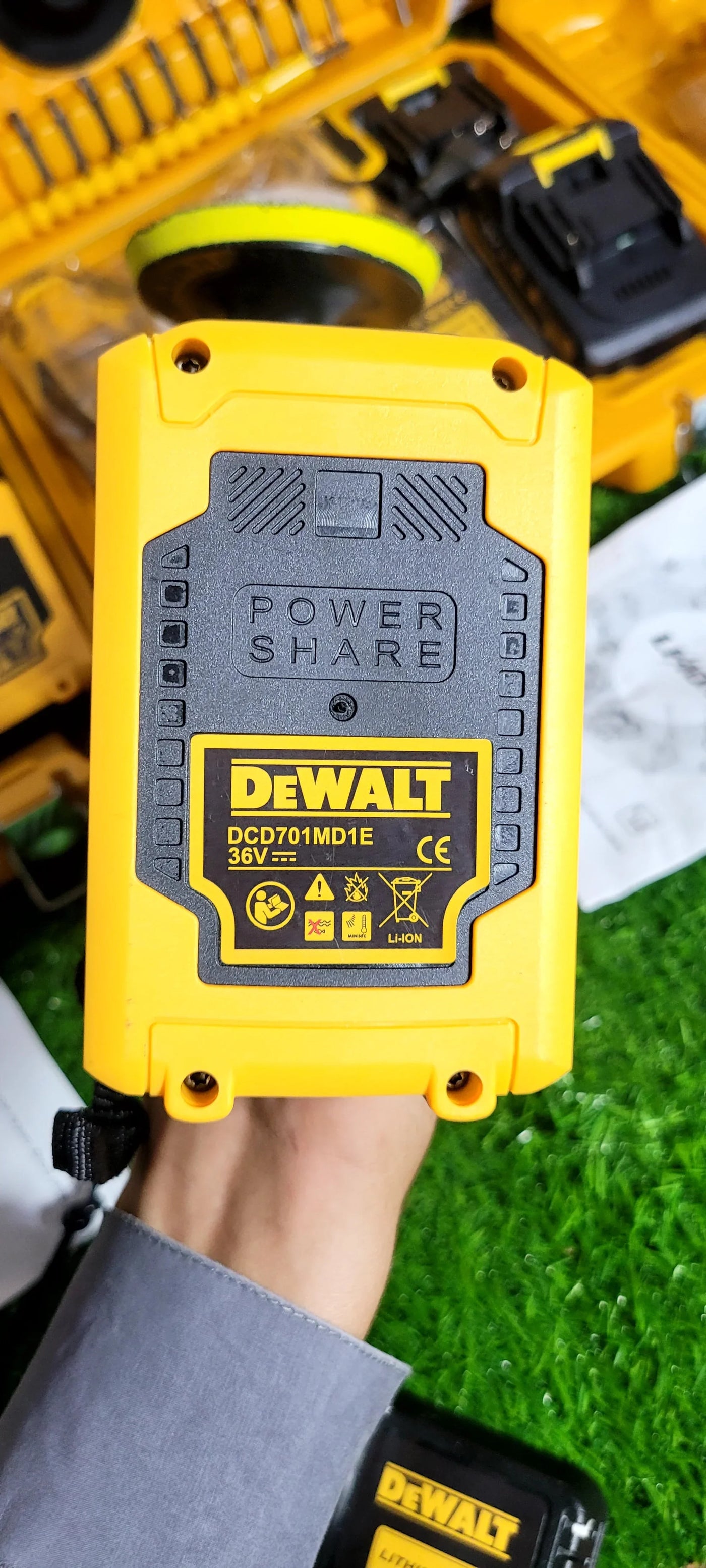 DeWALT 36V 13mm Rechargeable Cordless Drill Set - Luxury Choice