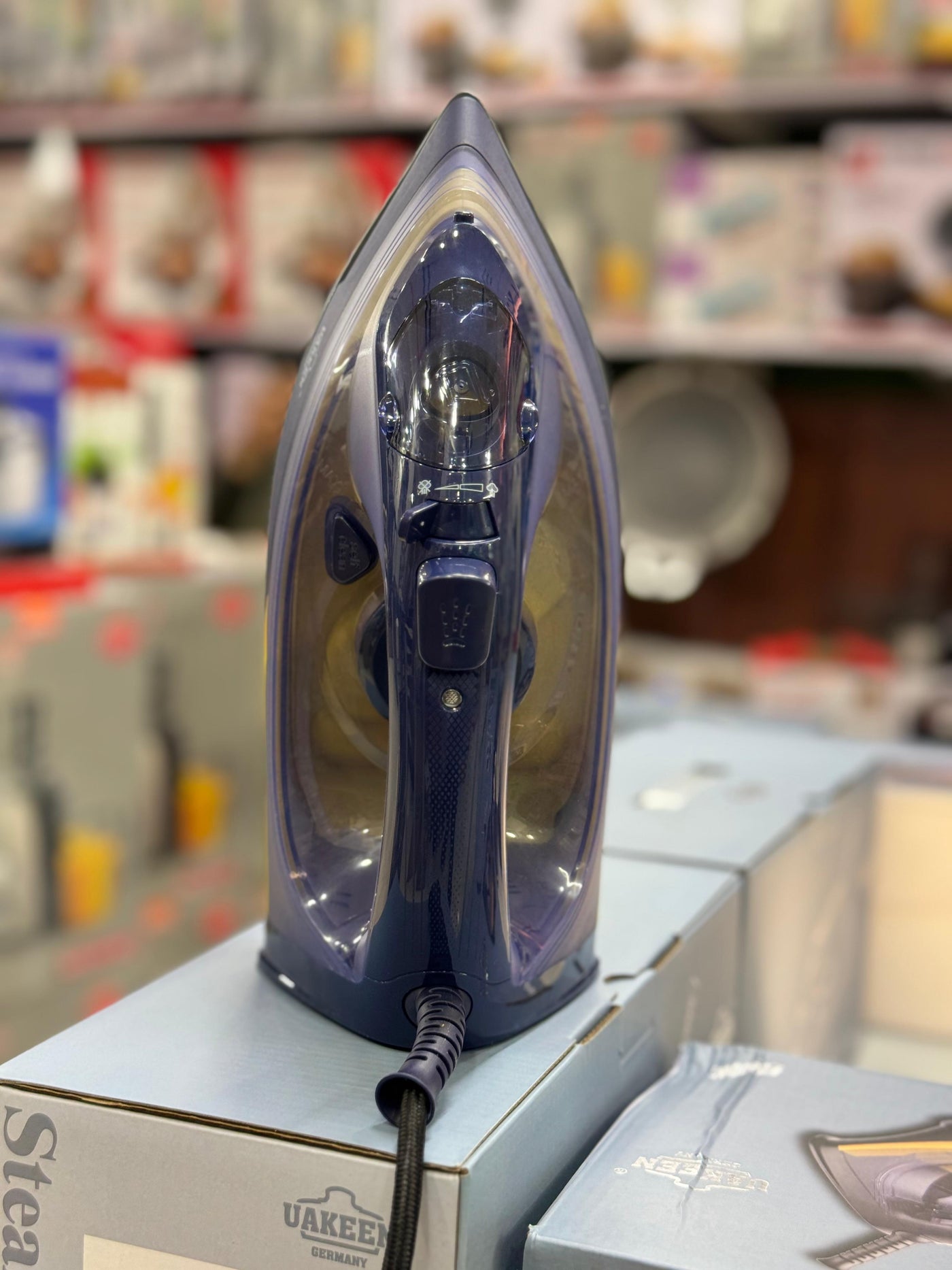 Uakeen Germany Steam Iron ZL-818 - Luxury Choice