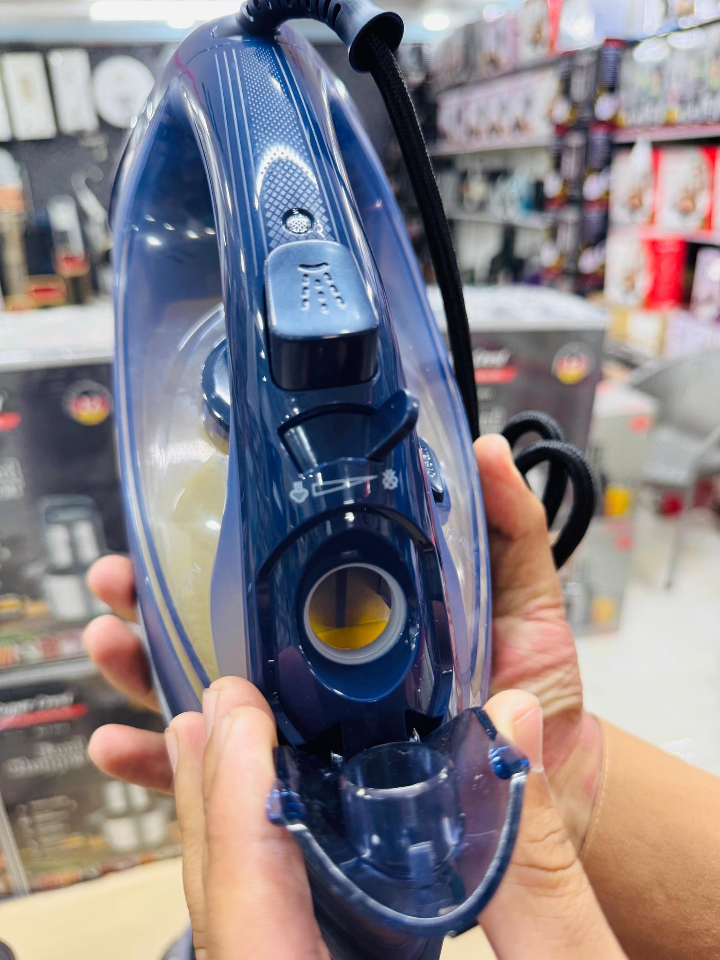 Uakeen Germany Steam Iron ZL-818 - Luxury Choice